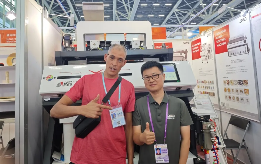 http://rmrchh.com.cn/Upload/ueditor/1729577842361202.png