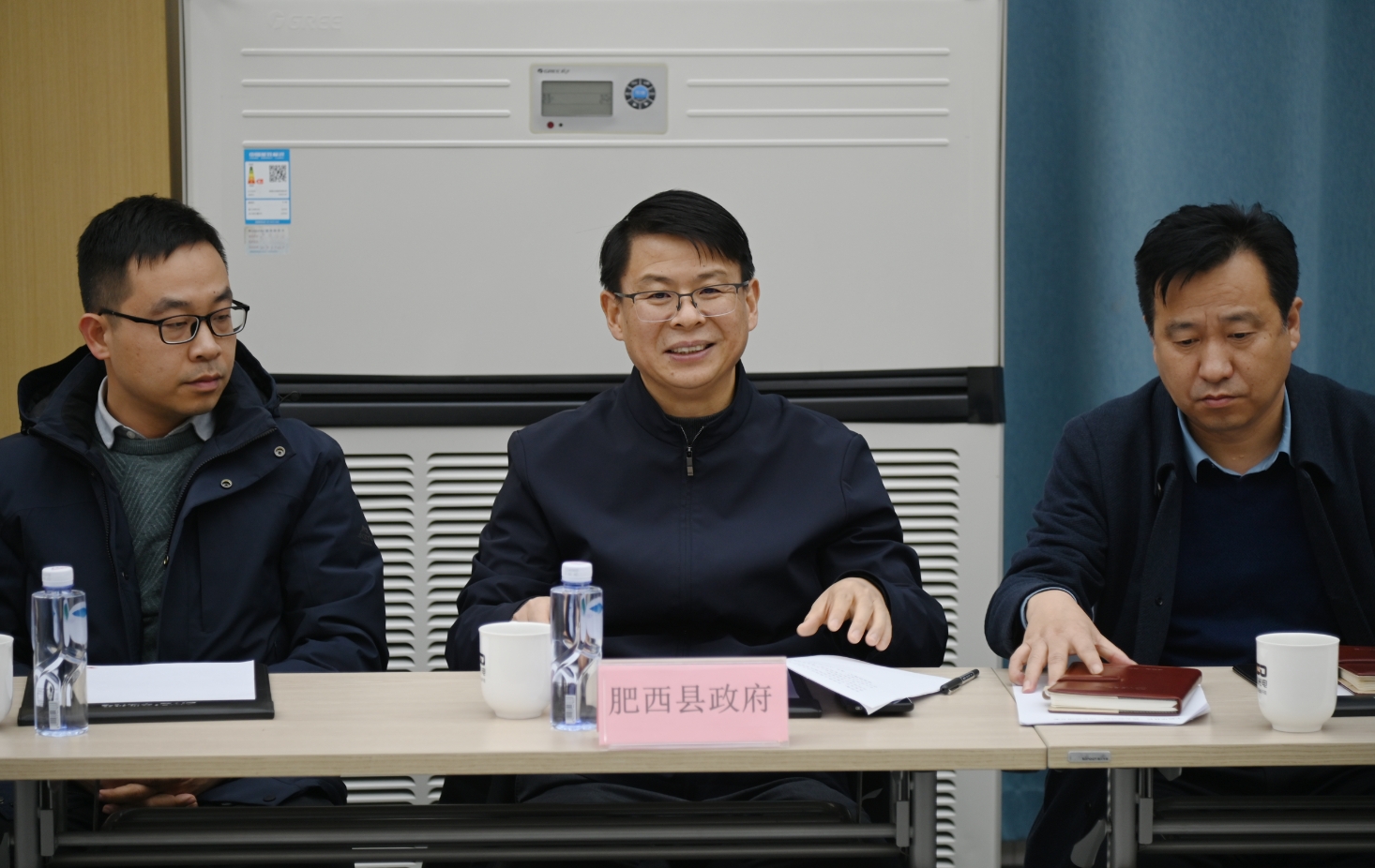http://rmrchh.com.cn/Upload/ueditor/1734575303198513.png