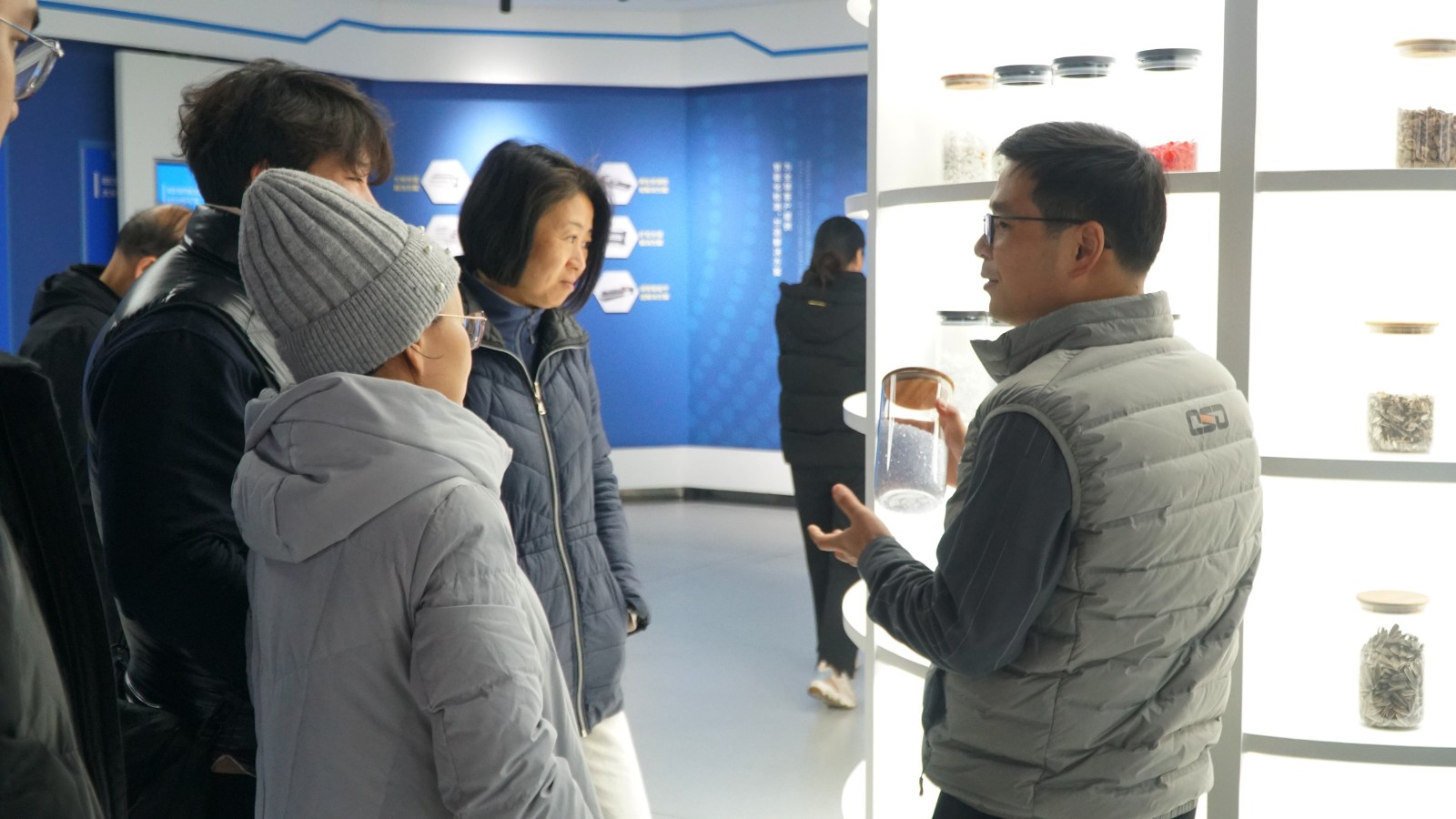 http://rmrchh.com.cn/Upload/ueditor/1735538564681552.jpg