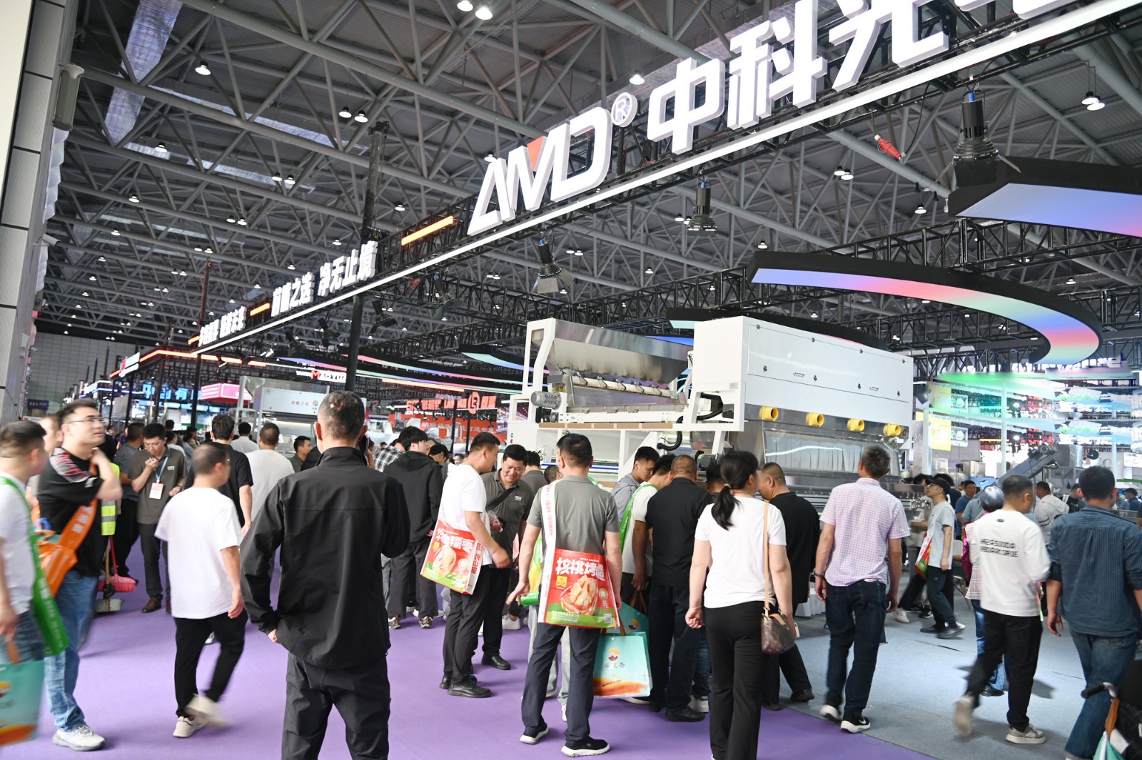 http://rmrchh.com.cn/Upload/ueditor/1745292919620130.jpg