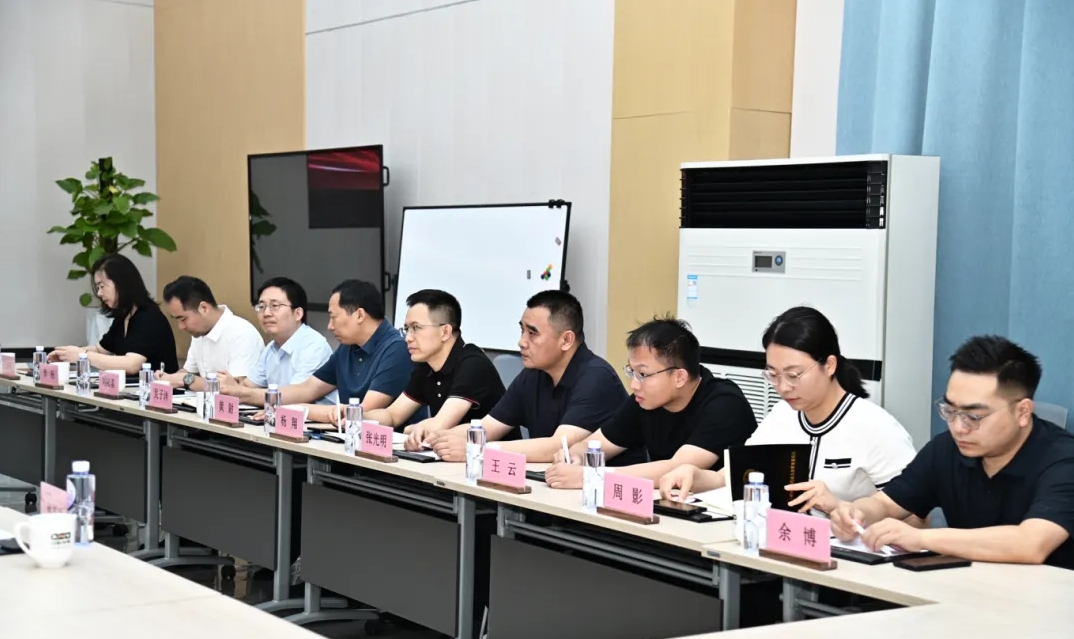 http://rmrchh.com.cn/Upload/ueditor/1750993018813429.png